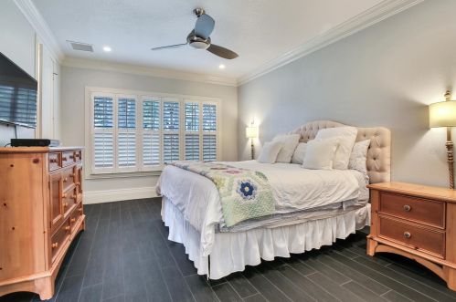 2820 Fountain Blvd, Tampa FL  33609-4012 exterior