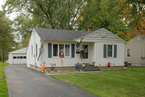 2604 Parchmount Ave, Kalamazoo MI  49004-1746 exterior