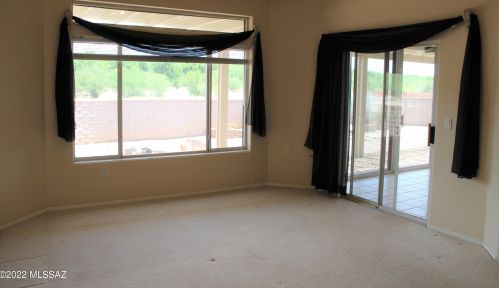 1401 Abrego Dr, Green Valley AZ 85614-3640 exterior