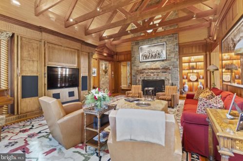 3005 45th St, Washington DC 20016-3528 exterior