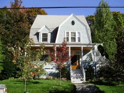 60 Oxford Rd, Newton, MA 02459-2405