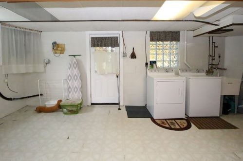 1238 Arrowood Dr, Pittsburgh PA 15243-1804 exterior