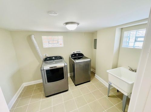 3040 55 St, Chicago IL 60632-4738 exterior