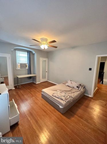 1075 Allengrove St, Philadelphia PA  19124-2944 exterior