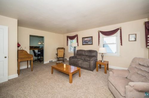 4520 Mcculloch St, Duluth, MN 55804-2308