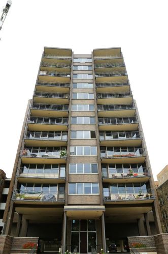 1919 Summit Ave, Milwaukee WI  53202-1301 exterior