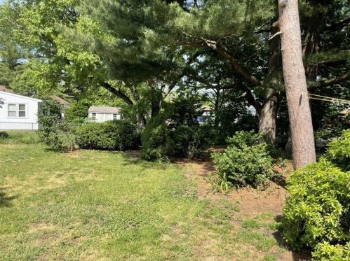 38 Ramah St, Springfield MA 01104-2741 exterior