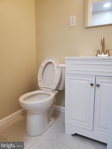 7054 Dorcas St, Philadelphia PA 19111-4111 exterior