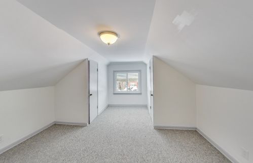 1719 Melvina Ave, Chicago IL 60646-1123 exterior