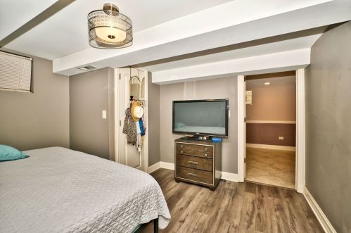 5819 55 St, Chicago IL 60632-4722 exterior