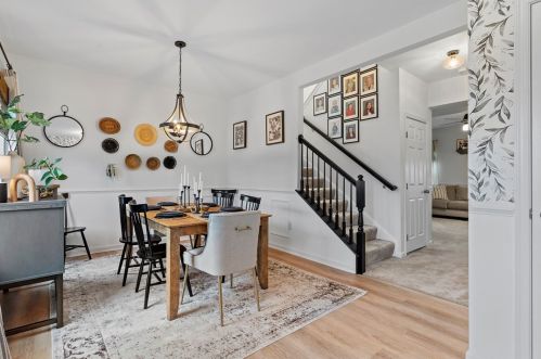 616 Glengarry Ct, Pittsburgh, PA 15239-5314