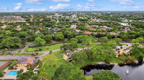 806 9th Street Cir, Boca Raton FL  33486-5209 exterior