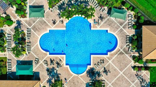 6590 Maybrook Rd, Boynton Beach FL 33437-6411 exterior