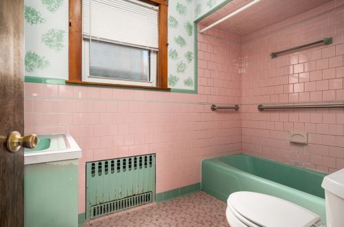 7 Fay St, Taunton MA 02780 exterior