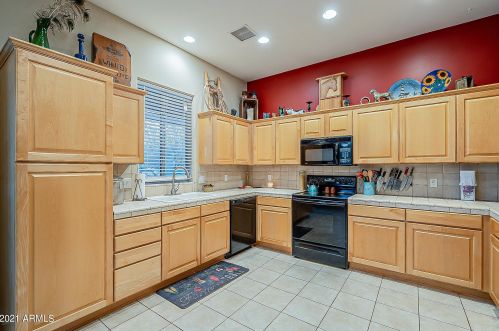 45231 18th St, Phoenix AZ 85022-4560 exterior