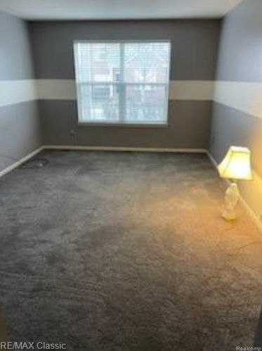 22105 Alexa Dr, Walled Lake MI  48390-5842 exterior