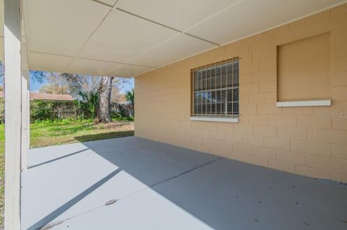 3503 Libby Loop, Tampa FL 33619-6538 exterior