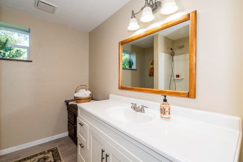 6922 Lovers Ln, Kalamazoo MI 49002-4427 exterior