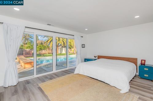 318 Soule Ave, Concord CA  94523-3639 exterior