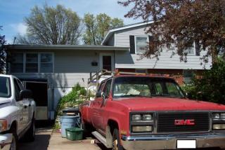 6912 Seward St, Omaha NE  68104-4658 exterior