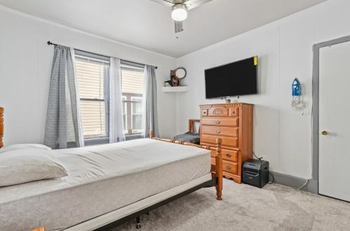 147 Unit St, Providence RI  02909-3929 exterior