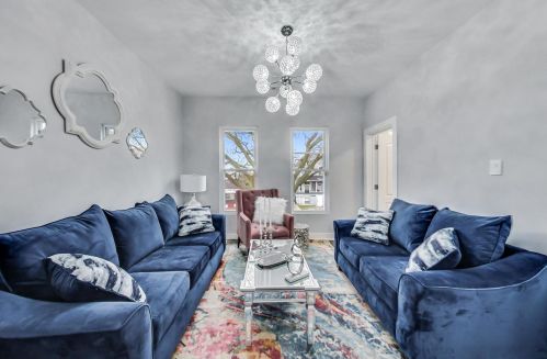 245 13 Ave, Broadview IL 60153-1407 exterior