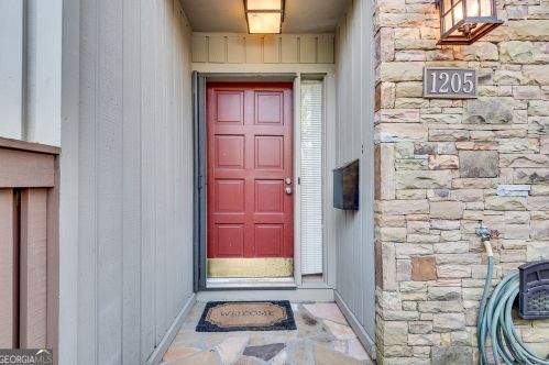 1205 Druid Knoll Dr, Atlanta GA  30319-4168 exterior