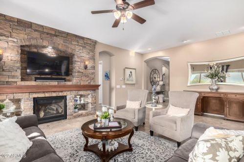 4114 Camellia Dr, Chandler AZ 85286-4437 exterior