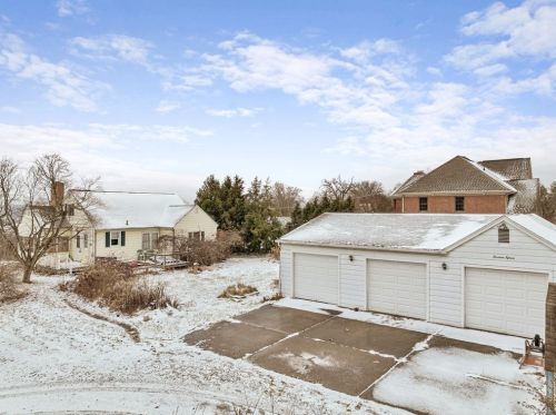 1315 Lesnett Rd, Pittsburgh, PA 15241-3421