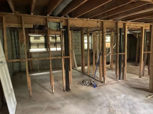 2793 Hayden Dr, Atlanta GA 30344-1057 exterior