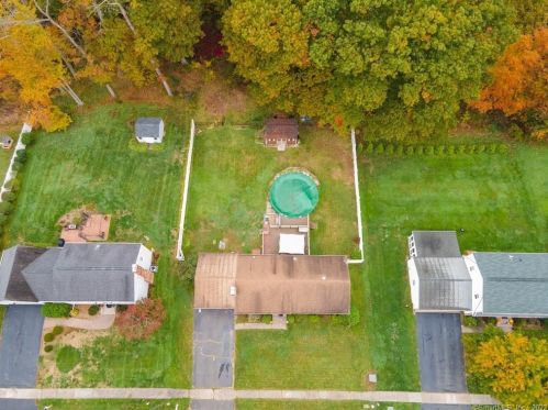 35 Plainfield St, Enfield CT 06082-5814 exterior