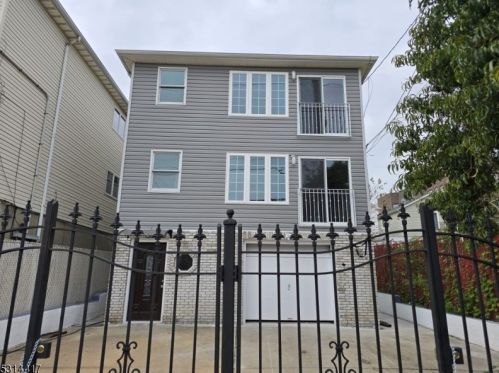 95 Pennington St, Newark NJ  07105-1010 exterior