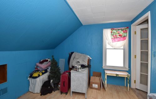 3912 71, Milwaukee WI 53220-2302 exterior