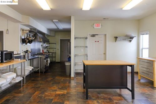 2225 Hearst Ave, Berkeley CA 94703-1331 exterior