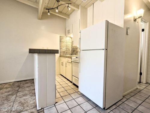 736 Adams St, Tucson AZ  85719-4005 exterior