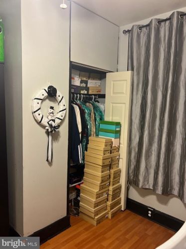 2411 8th St, Philadelphia PA 19148-3713 exterior