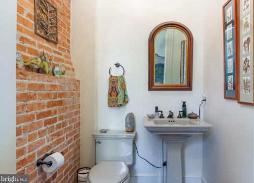 10 Brookletts Ave, Easton MD 21601-2915 exterior