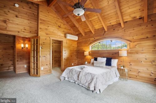 3432 Memorial St, Alexandria VA 22306-1548 exterior