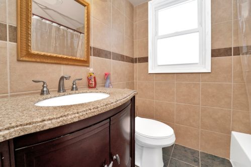 4553 Harding Ave, Chicago IL 60625-6311 exterior