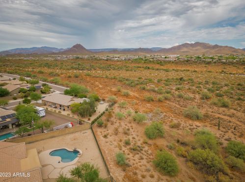 43511 47 Ln, Phoenix AZ 85031-2703 exterior