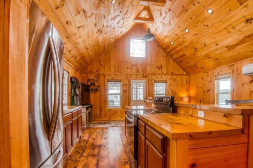 67 Riverhill Ave, Concord NH  03303-1542 exterior