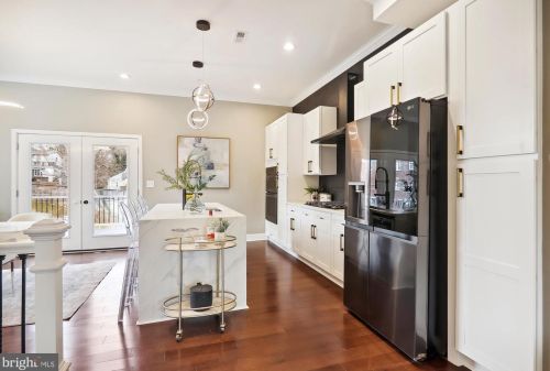 900 Prospect St, Silver Spring MD  20912-6875 exterior