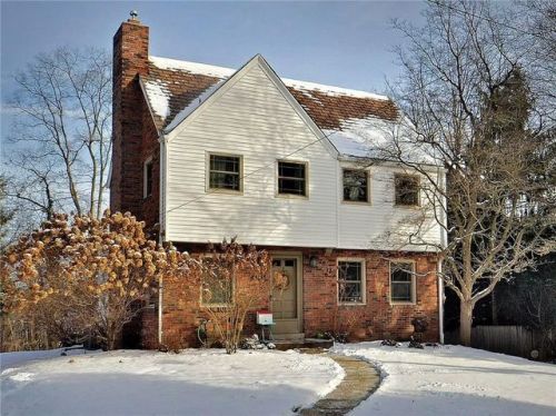 2523 Orlando Pl, Pittsburgh, PA 15235-4124