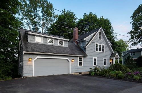 15 Chestnut Ct, Concord, NH 03301-3115