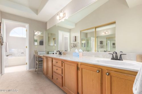 1080 Eagle Lndg Pl, Tucson AZ 85737-9230 exterior