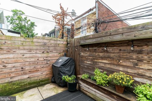 1344 29 St, Philadelphia PA 19146-3708 exterior