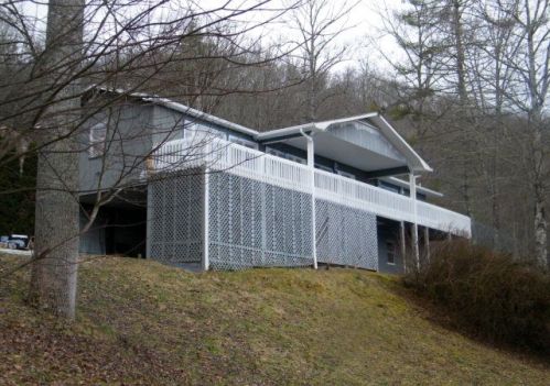 282 Unterga Trl, Sylva, NC 28779-6405