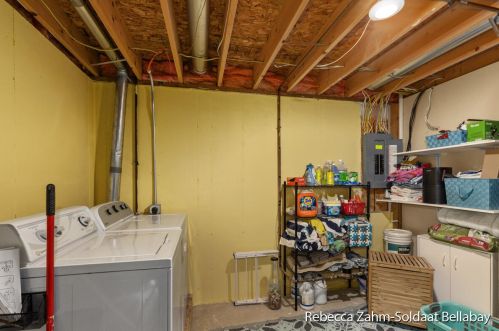 775 Green Meadows Dr, Middlevle MI 49333-8078 exterior