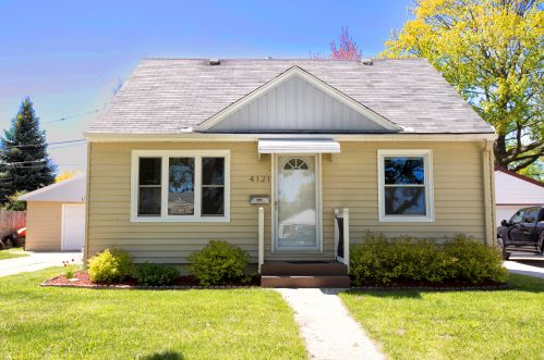 4121 Logan Ave, Milwaukee, WI 53207-5125