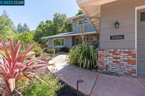 2006 Mohawk Dr, Concord, CA 94523-3128